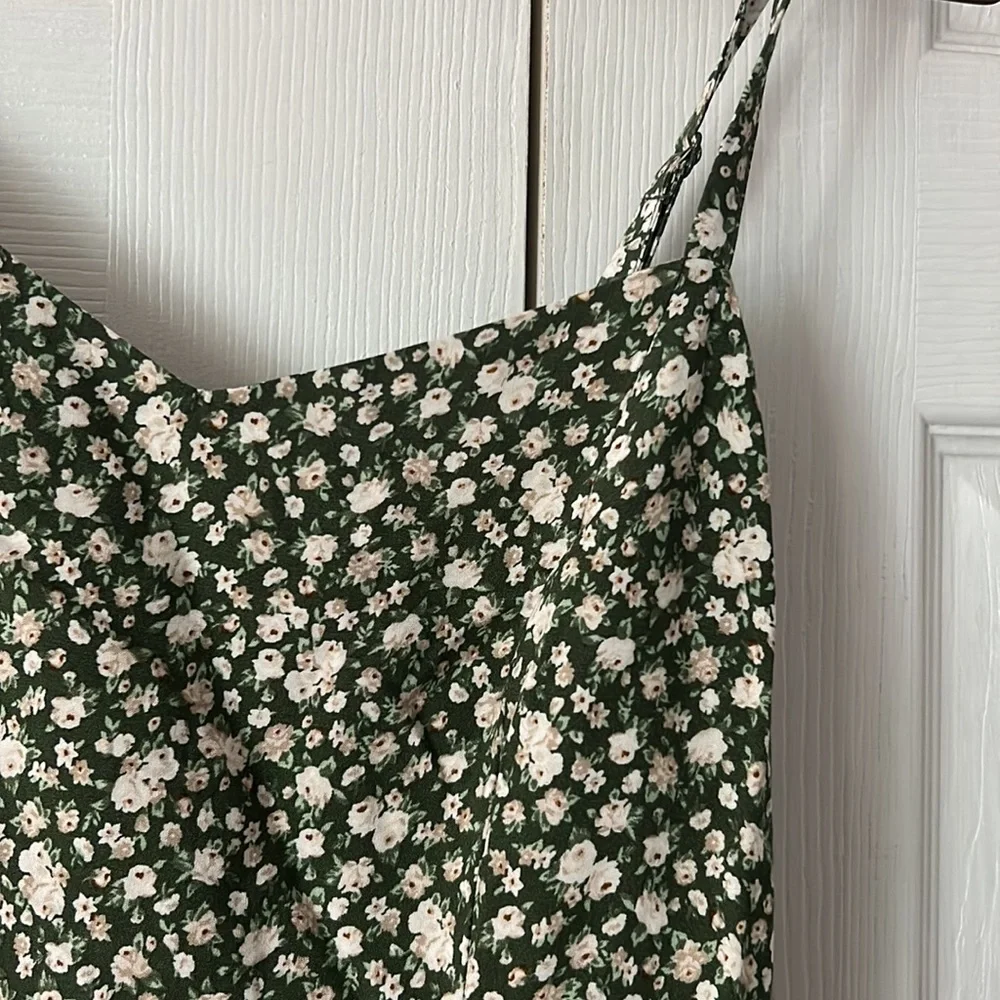 Old Navy Women's green and white floral dress - Picture 4 of 4